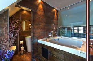 thumbnail: Bathroom shower