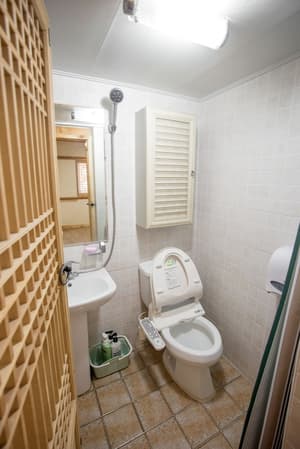 thumbnail: Bathroom
