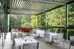 thumbnail: Restaurant