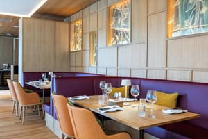thumbnail: Restaurant