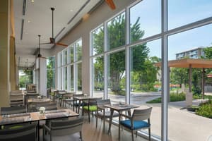 thumbnail: Restaurant