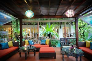 thumbnail: Bar (on property)
