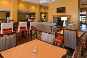 thumbnail: Breakfast area