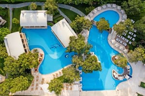 thumbnail: Pool