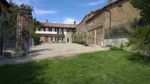 thumbnail: Exterior