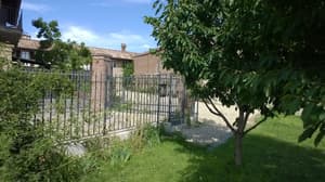 thumbnail: Exterior