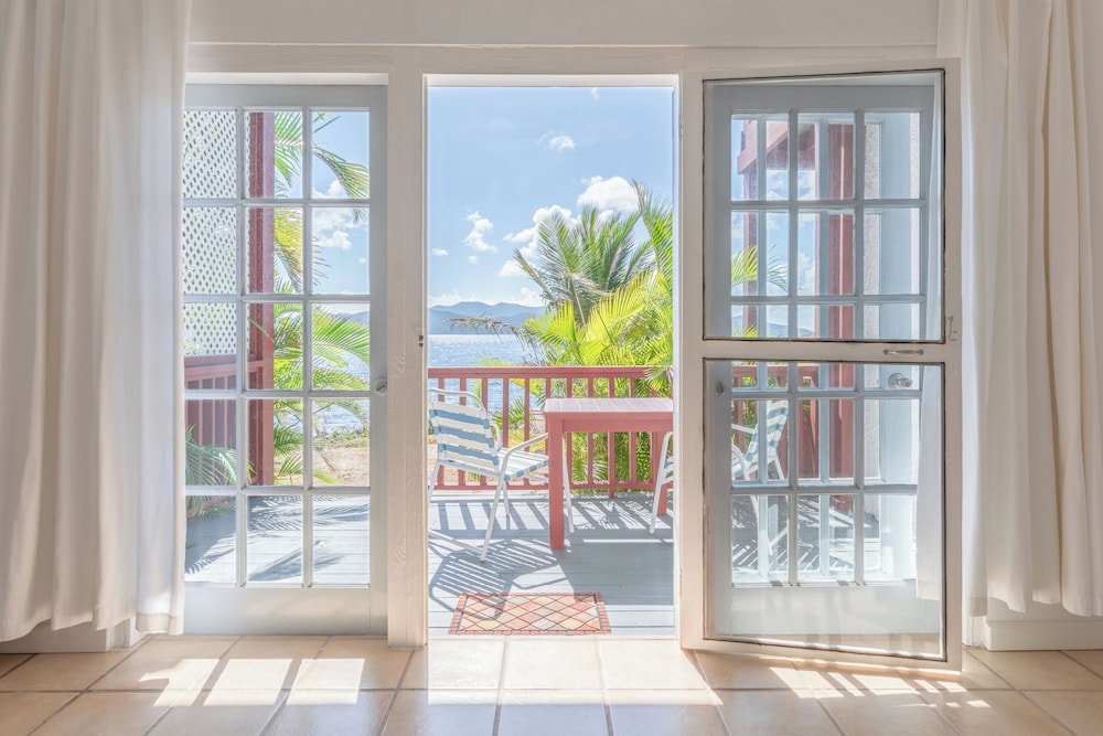 Beach/ocean view