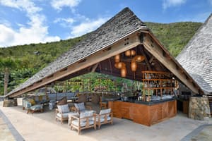 thumbnail: Bar (on property)