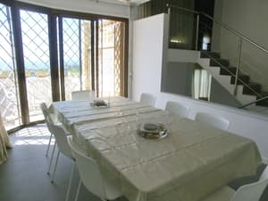 thumbnail: In-room dining