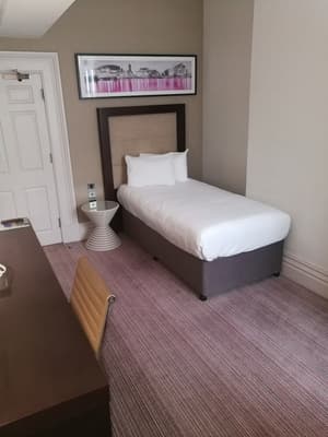 thumbnail: Room