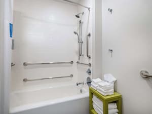 thumbnail: Bathroom shower