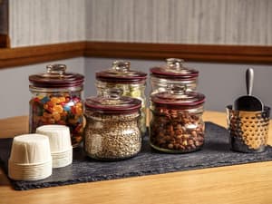 thumbnail: Breakfast area