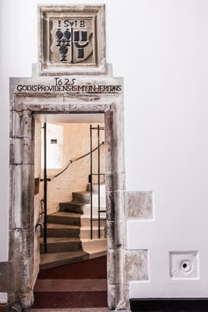 thumbnail: Staircase