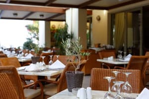 thumbnail: Restaurant