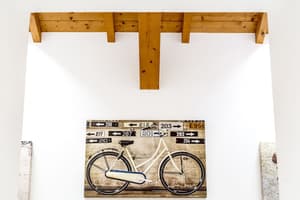 thumbnail: Interior detail