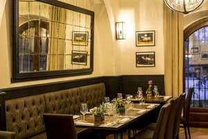 thumbnail: Restaurant