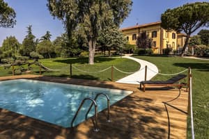 thumbnail: Indoor/outdoor pool