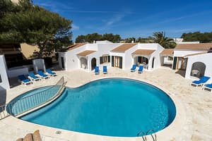 thumbnail: Outdoor pool