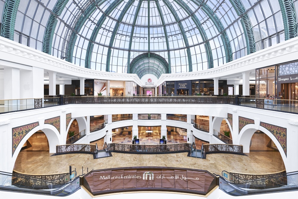 Shopping mall