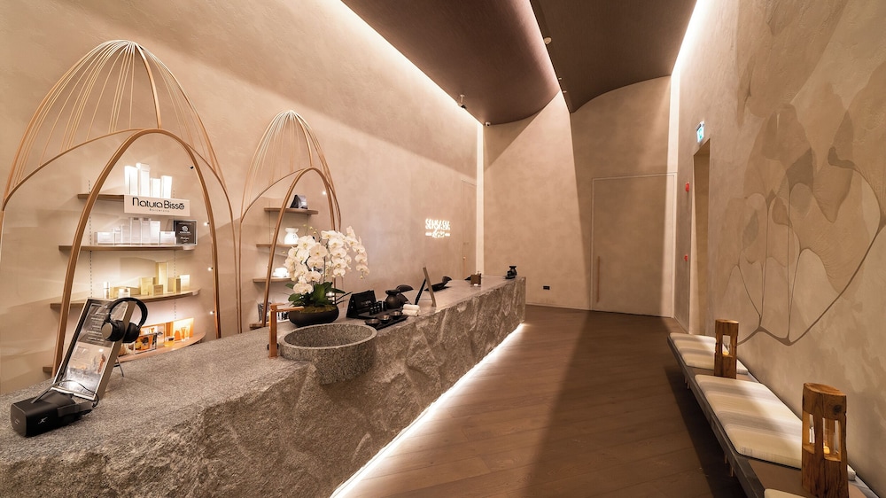Spa reception