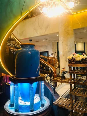 thumbnail: Restaurant