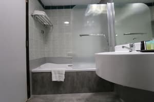thumbnail: Bathroom