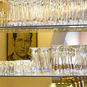 thumbnail: Bar (on property)