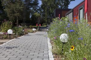 thumbnail: Garden