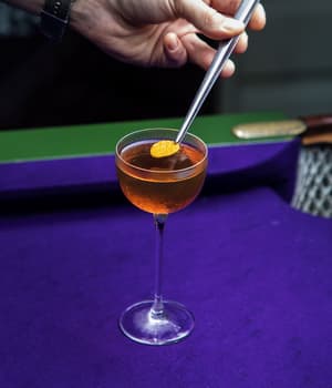 thumbnail: Bar (on property)