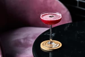 thumbnail: Bar (on property)