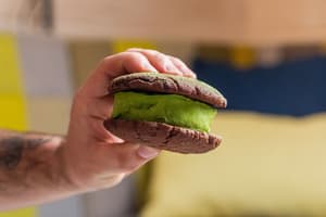 thumbnail: Dining