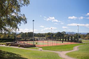 thumbnail: Tennis court