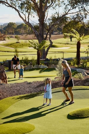 thumbnail: Mini-golf