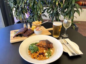 thumbnail: Restaurant
