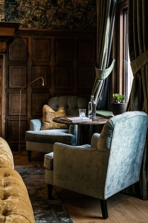 thumbnail: Interior
