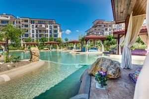 thumbnail: Outdoor pool