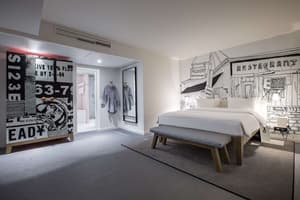 thumbnail: Room