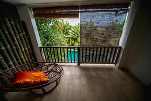 thumbnail: Balcony