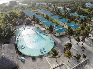 thumbnail: Outdoor pool
