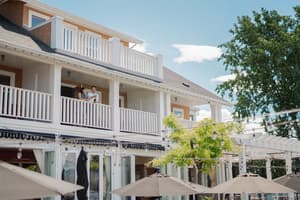 thumbnail: Exterior