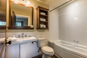 thumbnail: Bathroom