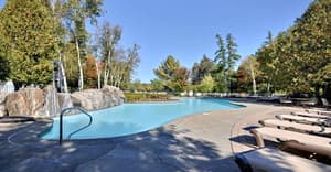 thumbnail: Front of property