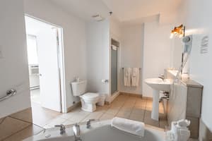 thumbnail: Bathroom