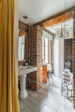 thumbnail: Bathroom