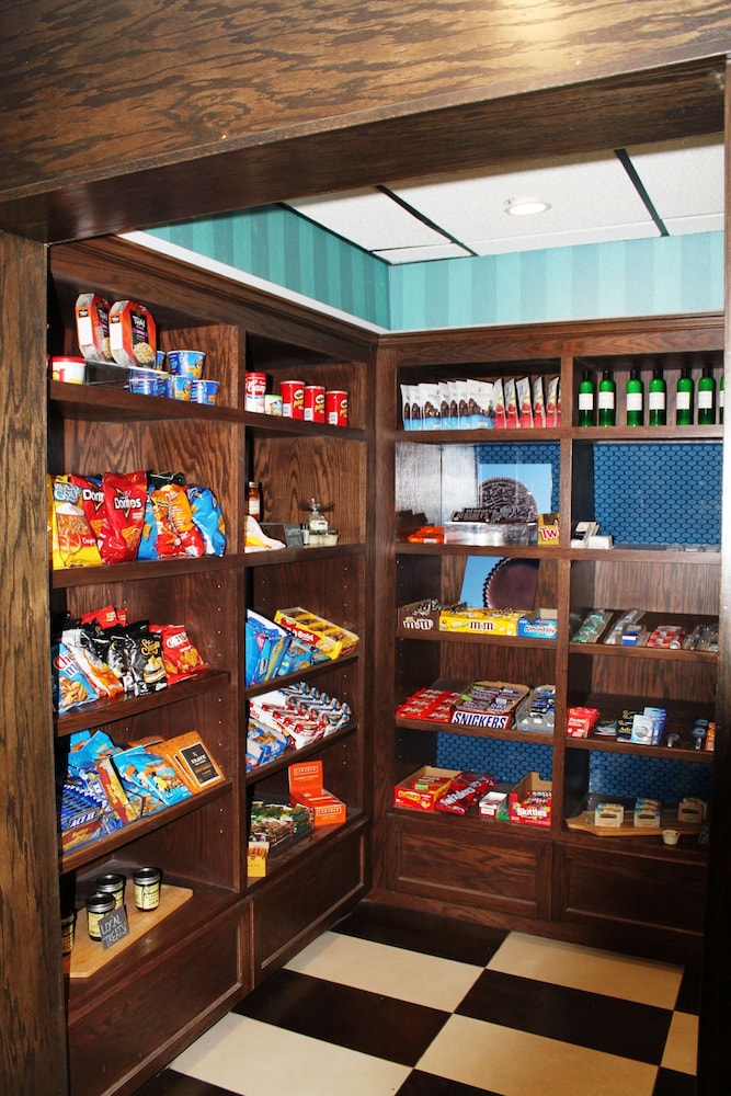 Snack bar