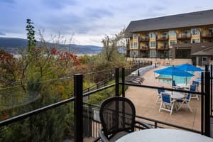 thumbnail: Terrace/patio