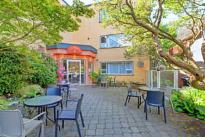 thumbnail: Courtyard
