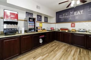 thumbnail: Breakfast area