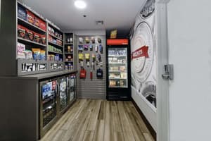 thumbnail: Snack bar