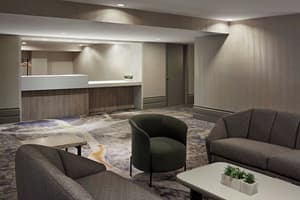 thumbnail: Lounge